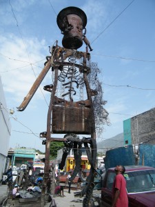 Atis Rezistans, Bawon Samdi, 2002. Metal, 40 ft. x 5 ft. E pluribus unum musee d’art, Port-au-Prince, Haiti. Photograph by Christopher Garland. 